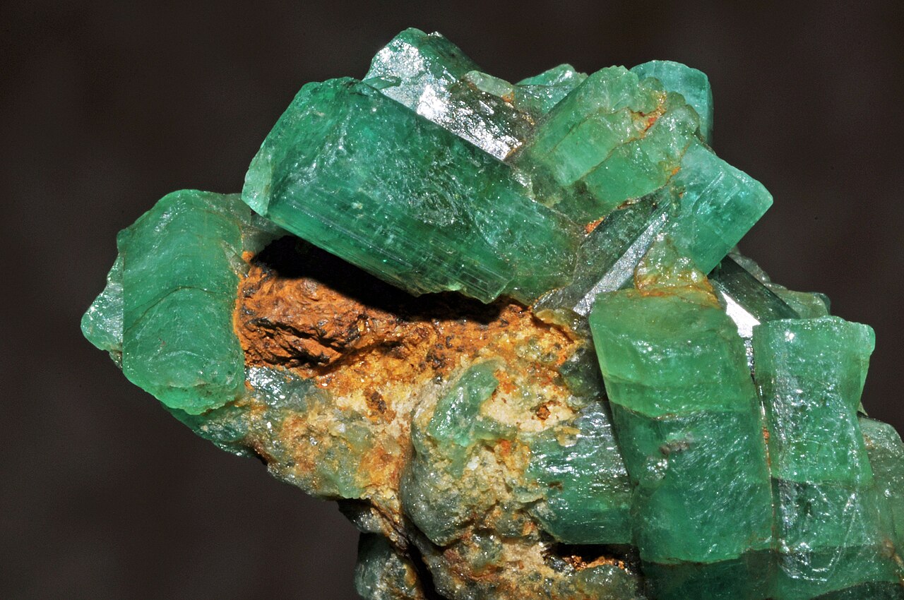 Muzo emerald cluster